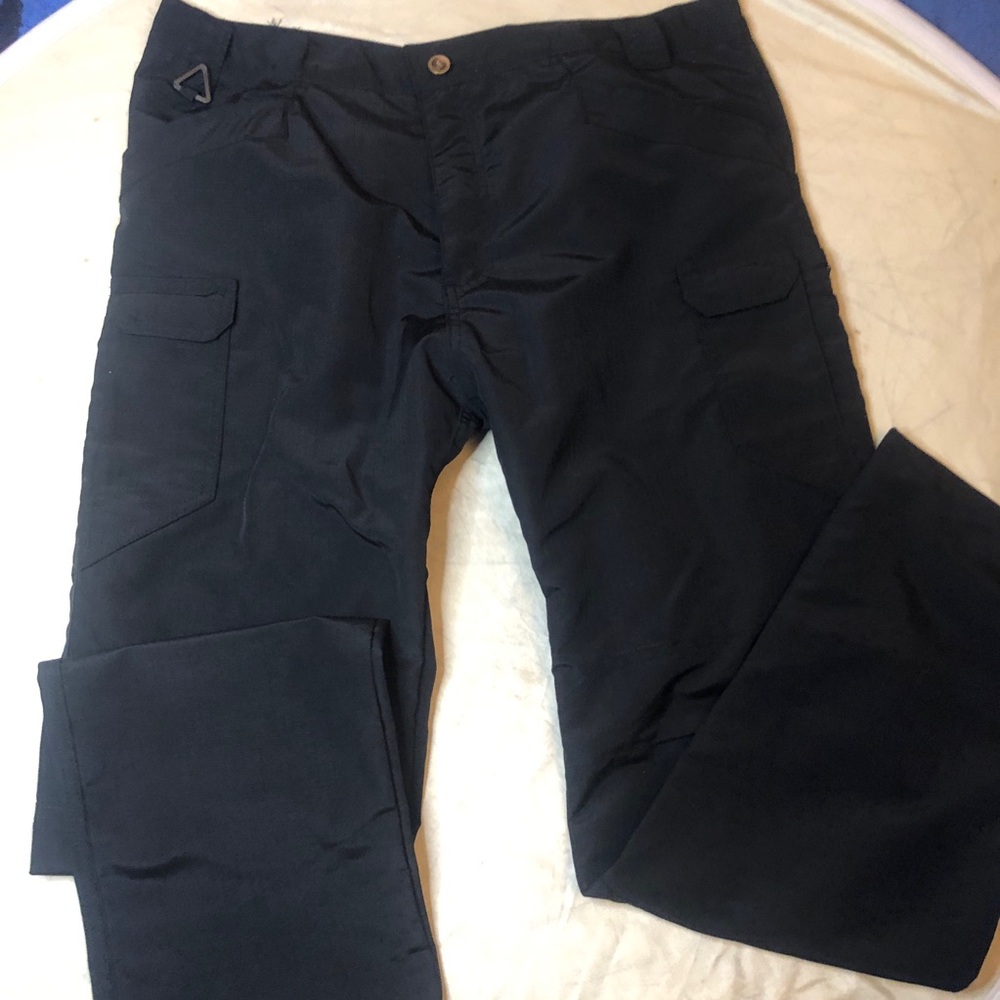 Cargo pants 💐Men’s XXL check measurements